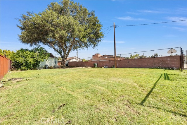 Detail Gallery Image 28 of 28 For 462 W Orange Grove, Pomona,  CA 91768 - 3 Beds | 2 Baths