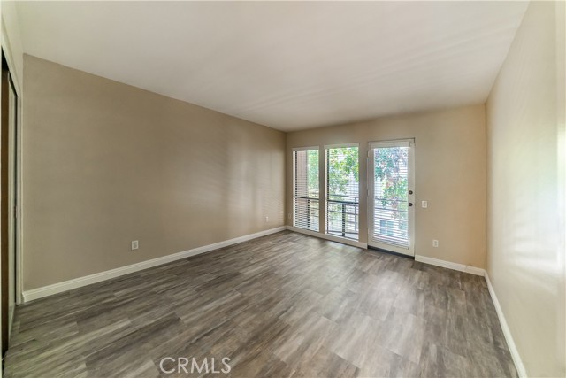 Detail Gallery Image 15 of 33 For 13236 Valleyheart #102,  Studio City,  CA 91604 - 2 Beds | 3 Baths