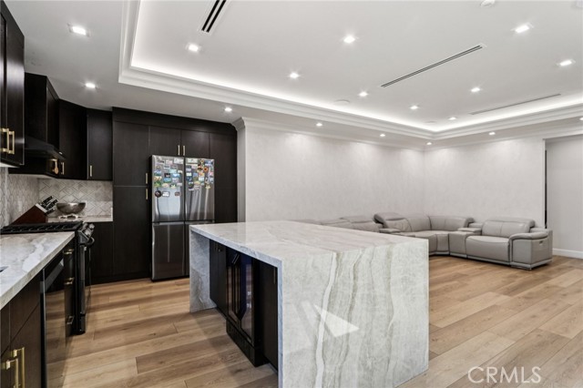 16751 Devonshire Street, Granada Hills CA: https://media.crmls.org/medias/a12df0f6-3c0c-4876-b3e0-6c5682528510.jpg