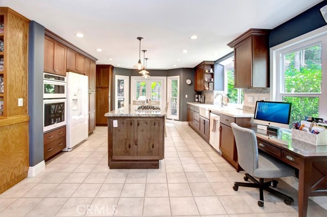 26181 San Marino Court, Mission Viejo CA: https://media.crmls.org/medias/a12df12d-a38d-40be-ad0e-ab3e9a62d7ba.jpg