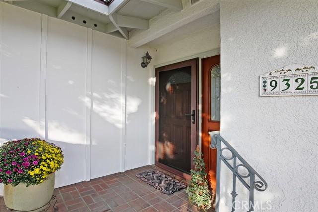 Detail Gallery Image 4 of 30 For 9325 Downey Ave., Downey,  CA 90240 - 2 Beds | 2 Baths