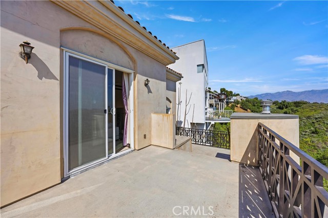 Image 26 of 36 For 2030 Hanscom Drive