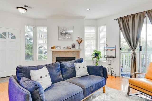 Front Image Thumbnail for CROC25237168