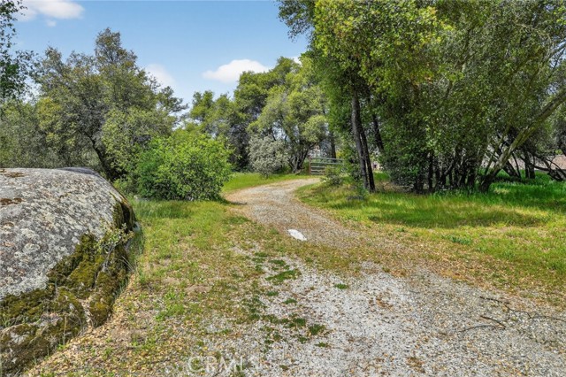 Detail Gallery Image 33 of 34 For 40790 Highway 49, Oakhurst,  CA 93644 - 3 Beds | 2 Baths