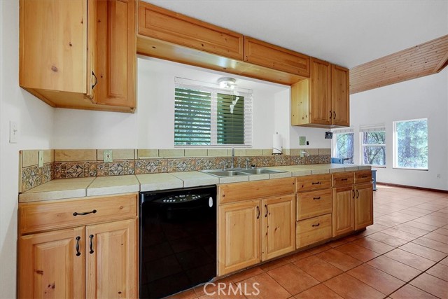 Image 18 of 60 For 13233 Dixon Hill Road