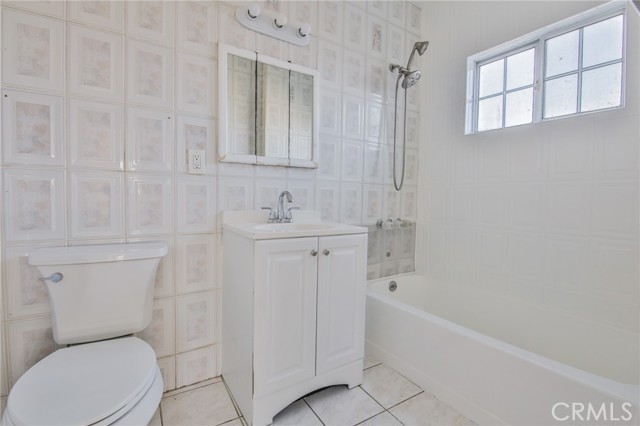 Detail Gallery Image 12 of 27 For 1504 Attridge Ave, Los Angeles,  CA 90063 - 3 Beds | 3 Baths