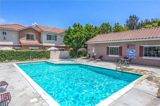 93 Kansas Street, Redlands CA: https://media.crmls.org/medias/a1312e04-1f45-4dda-abb8-d7b30283046a.jpg