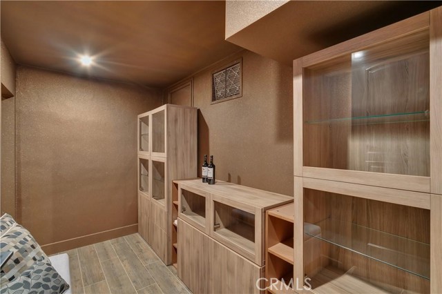 1812 Linda Vista Avenue, Pasadena CA: https://media.crmls.org/medias/a131adef-d30b-4ca1-b4b8-168dd4af9b72.jpg