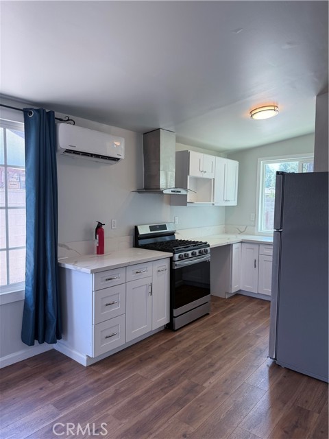 210 E Renwick Road, Glendora CA: https://media.crmls.org/medias/a131e48e-9bdf-4ab6-bb25-48edad97a89d.jpg