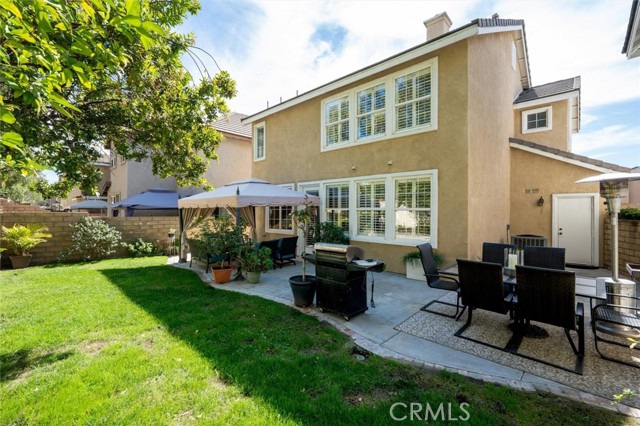 Detail Gallery Image 2 of 41 For 23361 Pike, Valencia,  CA 91355 - 4 Beds | 3 Baths