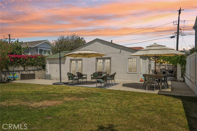 Detail Gallery Image 3 of 28 For 1120 9th St, Hermosa Beach,  CA 90254 - 2 Beds | 1 Baths