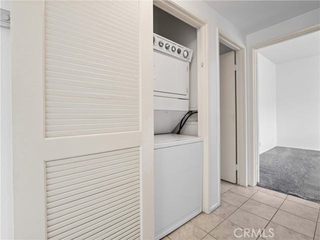 Detail Gallery Image 15 of 28 For 27644 Susan Beth Way #F,  Saugus,  CA 91350 - 2 Beds | 1 Baths