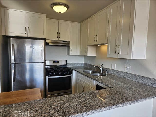 Detail Gallery Image 5 of 14 For 451 W Wilson #6,  Glendale,  CA 91203 - 2 Beds | 1 Baths