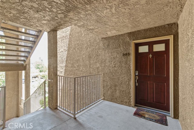 2400 San Gabriel Way, Corona CA: https://media.crmls.org/medias/a132bdd7-ec41-45ee-9c52-a322ad51cfa5.jpg
