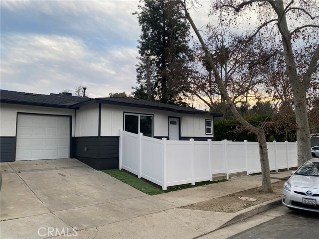 Detail Gallery Image 1 of 16 For 5024 Topanga Canyon Bld, Woodland Hills,  CA 91364 - 2 Beds | 2 Baths