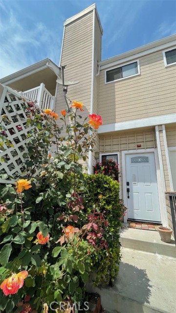 1916 Rockefeller Lane, Redondo Beach, California 90278, 3 Bedrooms Bedrooms, ,3 BathroomsBathrooms,Residential,Sold,Rockefeller,TR21163045