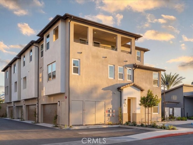 Front Image Thumbnail for CROC26040463