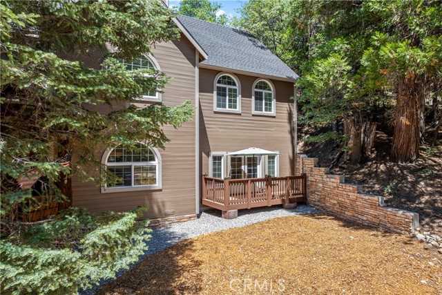 Detail Gallery Image 7 of 55 For 27312 Little Bear Rd, Lake Arrowhead,  CA 92391 - 4 Beds | 4/1 Baths