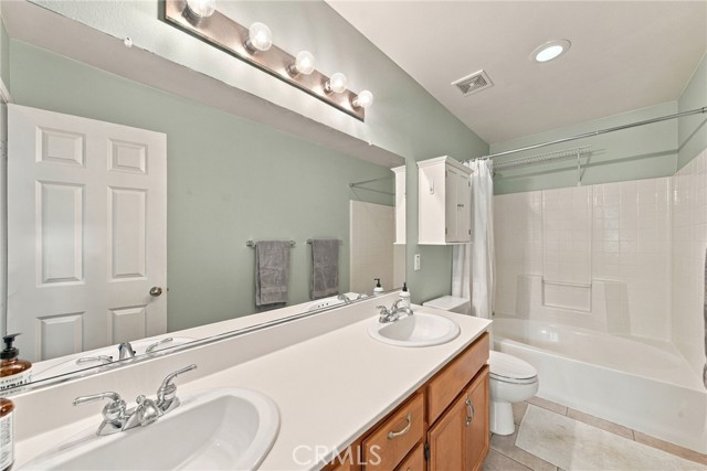 24124 Victoria, 57 photo 13