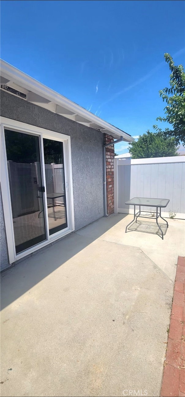 Detail Gallery Image 20 of 29 For 20714 Dot St, Saugus,  CA 91350 - 2 Beds | 1 Baths