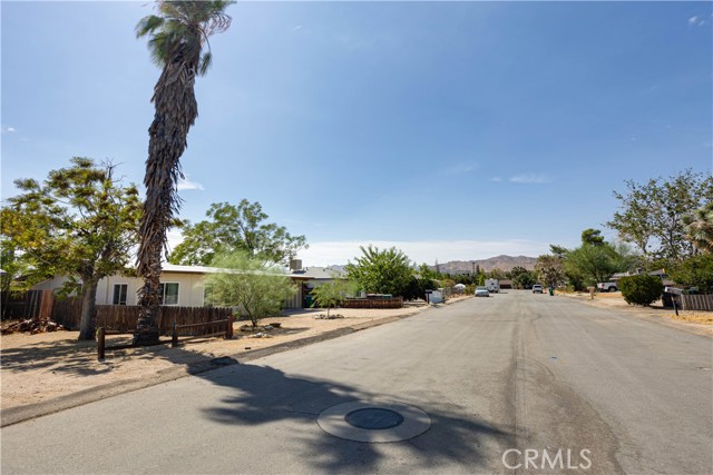 Detail Gallery Image 25 of 37 For 7101 Tamarisk Ave, Yucca Valley,  CA 92284 - 2 Beds | 1 Baths