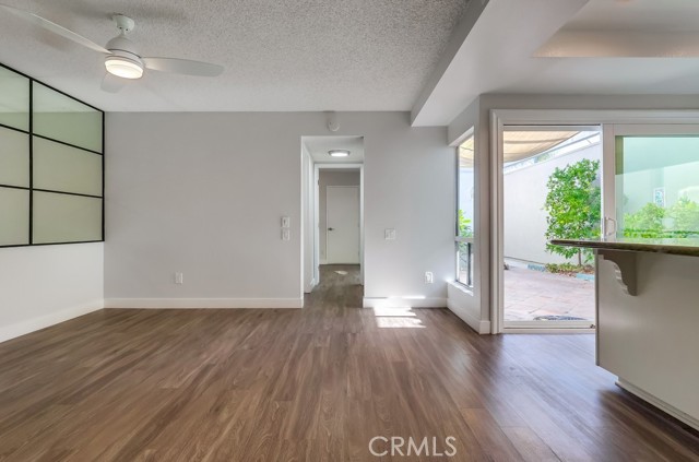 Detail Gallery Image 15 of 75 For 7030 Seawind Drive, Long Beach,  CA 90803 - 4 Beds | 3 Baths