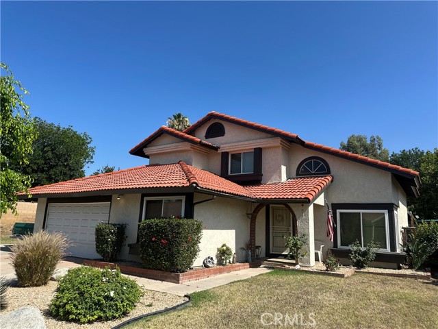 Detail Gallery Image 1 of 11 For 2341 N Palm Ave, Rialto,  CA 92377 - 3 Beds | 2/1 Baths