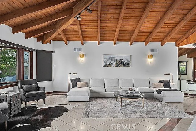 Detail Gallery Image 18 of 37 For 868 Avenida Acapulco, San Clemente,  CA 92672 - 5 Beds | 4/1 Baths