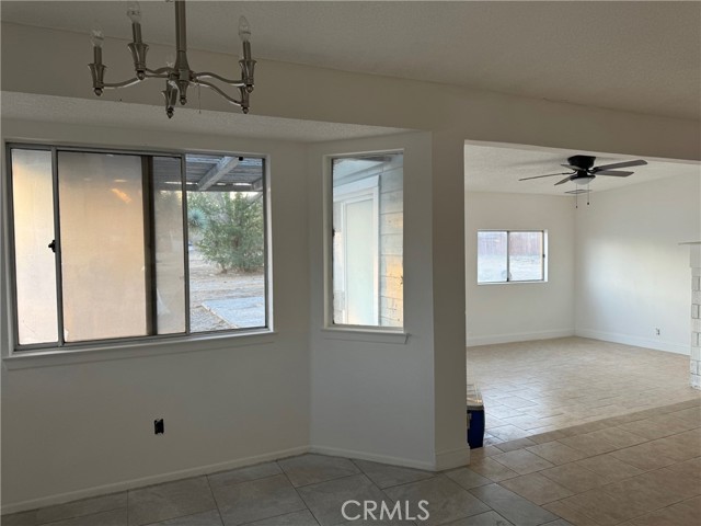 Detail Gallery Image 14 of 27 For 39457 Frontier Circus St, Palmdale,  CA 93591 - 3 Beds | 2 Baths