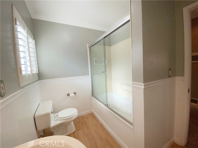 Detail Gallery Image 13 of 16 For 418 E Harvard Rd #F,  Burbank,  CA 91501 - 2 Beds | 1 Baths