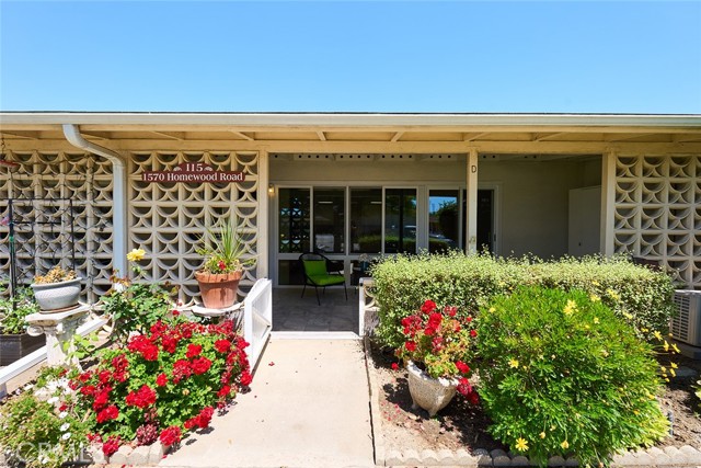 Detail Gallery Image 1 of 43 For 1570 Homewood 115d 115d,  Seal Beach,  CA 90740 - 1 Beds | 1 Baths