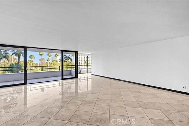 Detail Gallery Image 2 of 59 For 4337 Marina City Dr #149,  Marina Del Rey,  CA 90292 - 3 Beds | 2 Baths