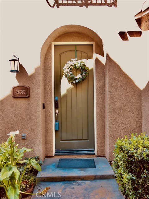 Detail Gallery Image 8 of 44 For 28382 Mirabelle, Saugus,  CA 91350 - 2 Beds | 2 Baths