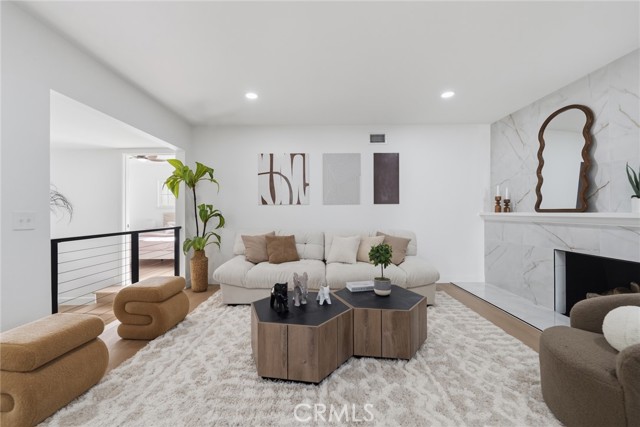 Detail Gallery Image 5 of 45 For 2614 W 111th, Inglewood,  CA 90303 - 5 Beds | 3 Baths