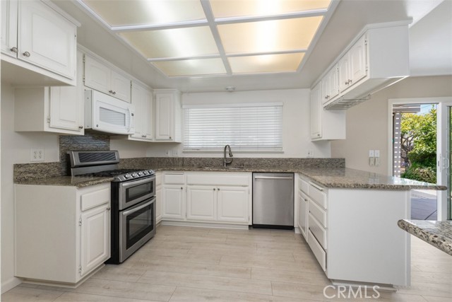 2692 N Fernside St, Orange CA: https://media.crmls.org/medias/a13b0ef2-e53a-4d05-99ac-d60167c7a1c0.jpg