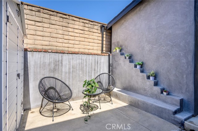 2305 Henrietta Avenue, La Crescenta CA: https://media.crmls.org/medias/a13c5afd-f1a8-471b-97fa-e2f241bf443d.jpg