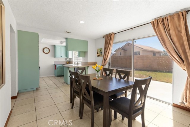 Detail Gallery Image 14 of 36 For 5049 N Varsity Ave, San Bernardino,  CA 92407 - 5 Beds | 2/1 Baths