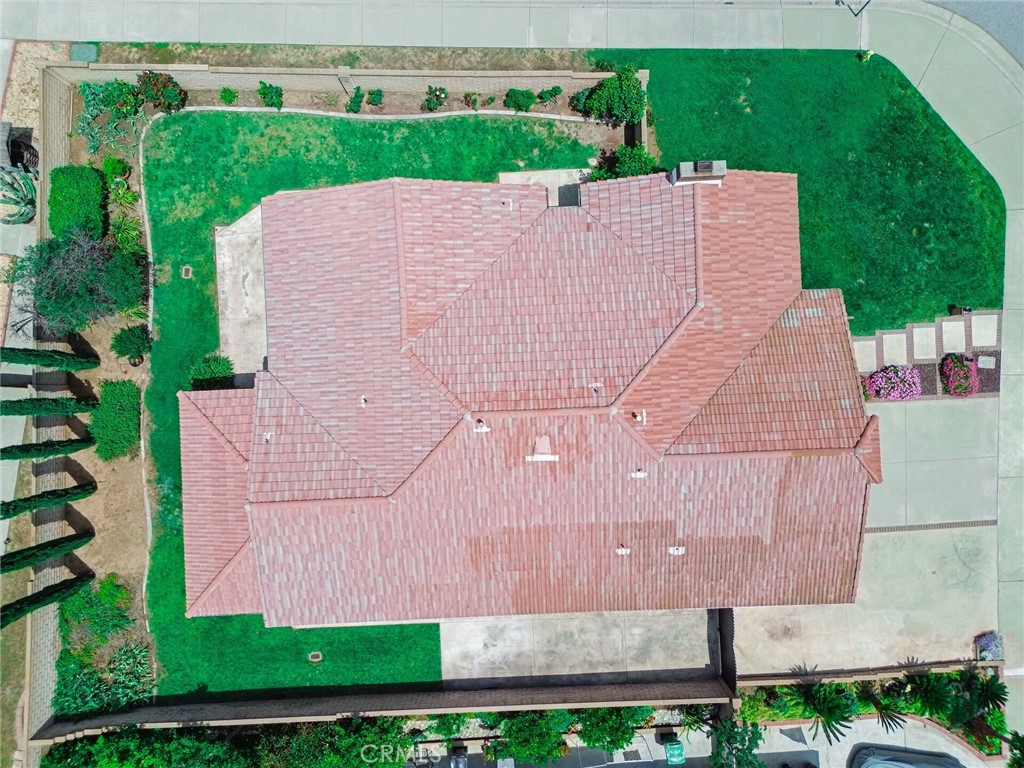 https://media.crmls.org/medias/a13d046f-e1fa-4d2b-9321-d51326d84d74.jpg?preset=X-Large