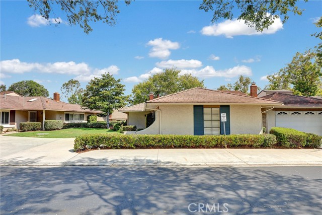 5111 Alder, Irvine CA: https://media.crmls.org/medias/a13d7840-c223-47a8-b3d6-4c4fcc82e998.jpg