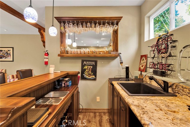 915 Trinity, Lake Arrowhead, CA 92352