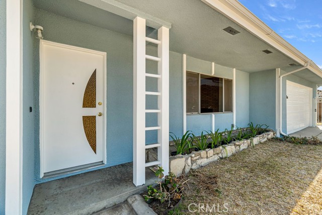 511 E Los Amigos Avenue, Montebello CA: https://media.crmls.org/medias/a13f668c-af4b-4ef8-bfbb-10c21d00772e.jpg