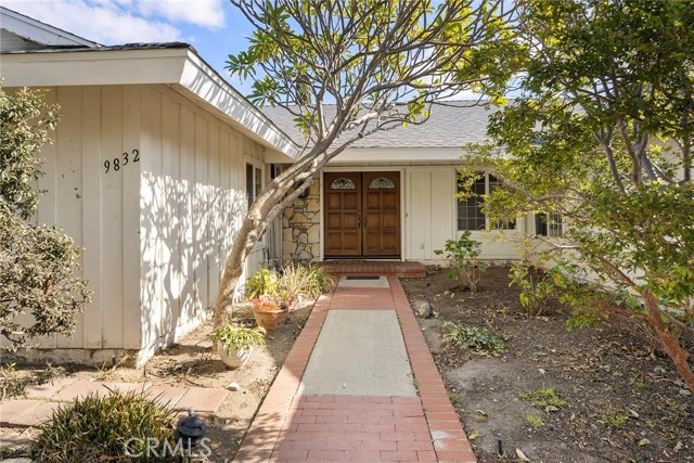 Detail Gallery Image 3 of 47 For 9832 Oakwood Cir, Villa Park,  CA 92861 - 4 Beds | 2 Baths