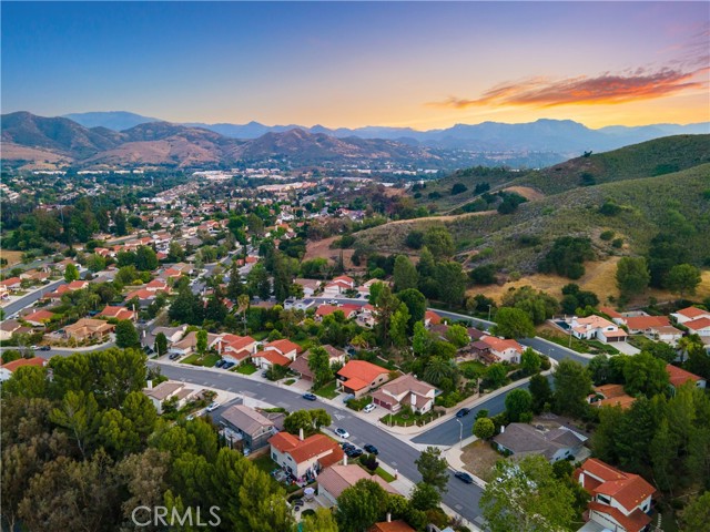 6120 Hedgewall Drive, Westlake Village CA: https://media.crmls.org/medias/a1404aca-18cc-4a90-958d-f9de997ce26d.jpg