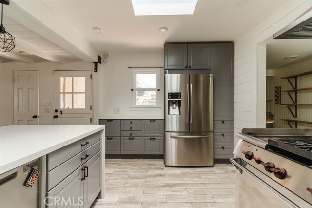 4741 Santa Lucia Drive, Woodland Hills CA: https://media.crmls.org/medias/a140987d-4364-4470-a611-5802ae570e10.jpg