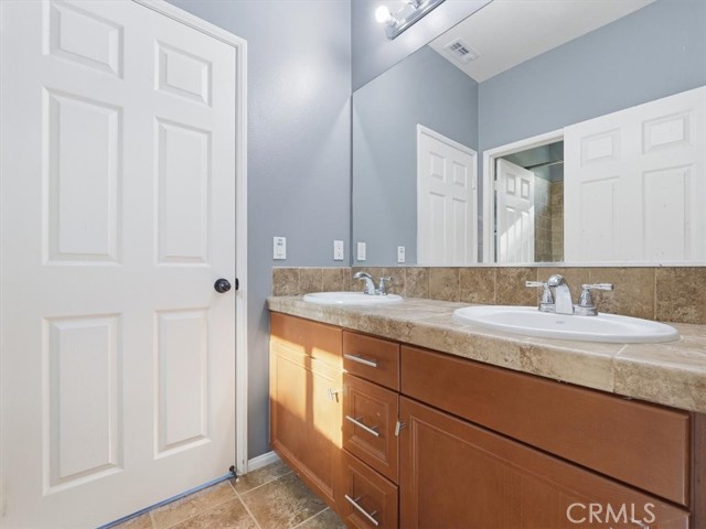 Detail Gallery Image 48 of 60 For 2947 Gilbert Ave, Corona,  CA 92881 - 6 Beds | 4/1 Baths