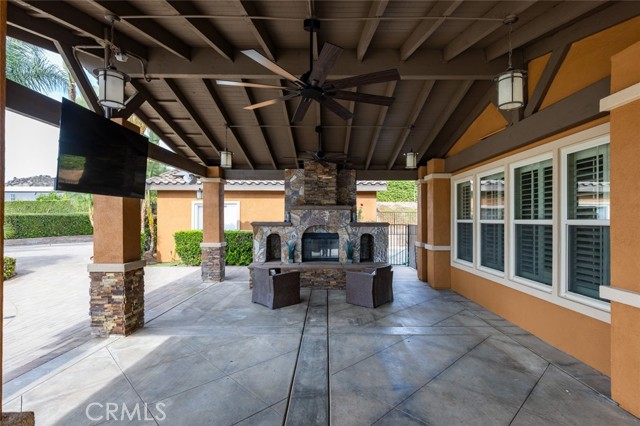 16778 Nandina Avenue, Riverside CA: https://media.crmls.org/medias/a141a17b-87e3-4811-ba01-9075ef4c761a.jpg