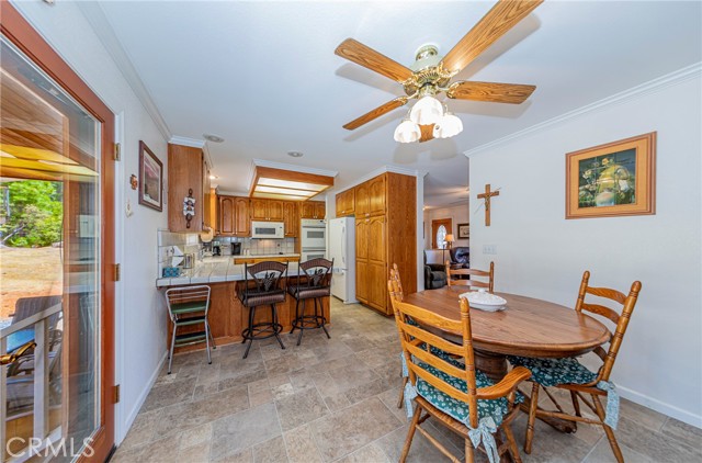 53235 Finegold Creek Court, North Fork CA: https://media.crmls.org/medias/a1423cec-2149-4dc9-8bf6-f290da58e6ec.jpg