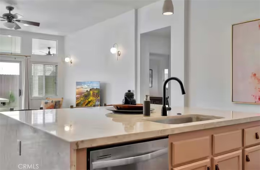 MLS #OC25251150 image #9