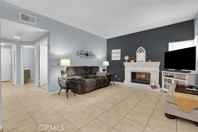 Detail Gallery Image 17 of 62 For 36563 30th St, Palmdale,  CA 93550 - 4 Beds | 3 Baths