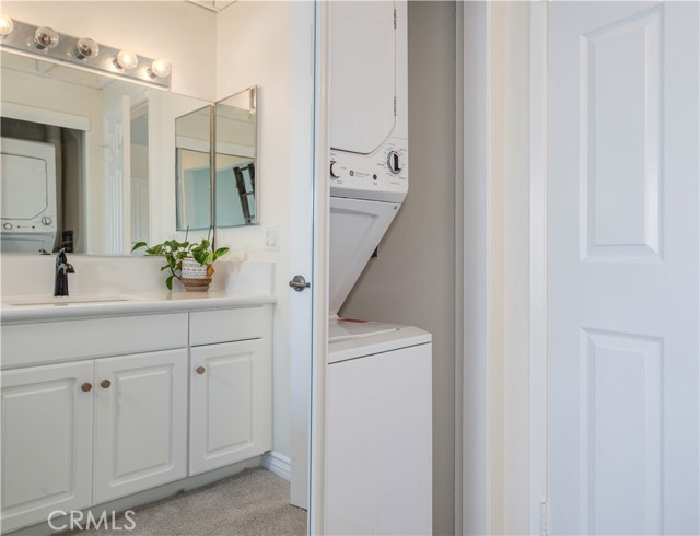 20251 Cape Coral Lane, Huntington Beach CA: https://media.crmls.org/medias/a1445fd6-8883-4afa-bac5-7a4aa8d50107.jpg